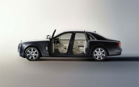 Rolls-Royce представил свой самый маленький седан