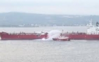 В проливе Дарданеллы столкнулись два нефтяных танкера, которые шли из РФ