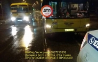 ДТП в Киеве: водитель автобуса наехал на пешехода