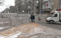 Силовики построили баррикаду на Институтской (ФОТО)