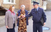 Милиционеры раздали украинцам более 16 миллионов своих визиток