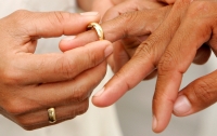 В Китае запретили повторно вступающим в брак проводить свадебные банкеты