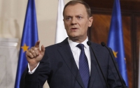 Туск призвал Европарламент ускорить предоставление Украине безвизового режима