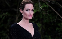 Анджелина Джоли запретила Брэду Питту сниматься в любовных сценах