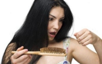 Специалисты определили самые опасные прически для волос