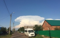 Россиян не на шутку перепугало облако в виде гриба (фото)