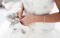 Невеста из США попала в неловкое положения из-за платья, заказанного в интернете (ФОТО)