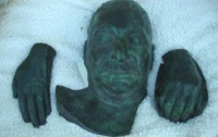 Бронзовая посмертная маска и слепки рук Сталина выставлены на аукцион