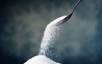 Правительство обещает украинцам сахара «хоть два мешка» 