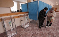 Обещанного чая от Януковича на избирательных участках - нет