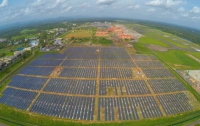 В Индии появился первый аэропорт, который будет работать исключительно на энергии солнца