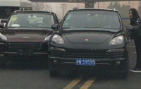Девушка бросила парня, узнав, что его Porsche - китайская копия