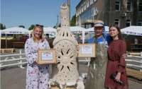 В Украине мастер создал глиняный свисток рекордной высоты (ФОТО)