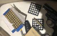 СБУ и полиция разоблачили сеть сбыта оружия по Украине
