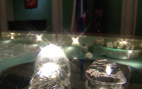 В Гонконге грабитель проглотил бриллианты на $6 миллионов