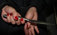 Пьяная киевлянка ударила ножом семилетнего сына