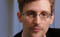 Сноудена обвиняют в контактах с российскими спецслужбами
