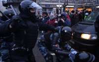 Протесты в России: силовики задержали более двух тысяч протестующих (видео)