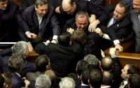 В парламенте готовятся к очередному мордобою!