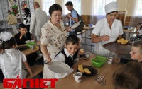 В 2014 году введут бесплатные завтраки для школьников