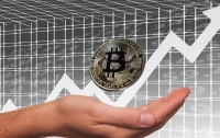 Подъем на рынке криптовалют: Bitcoin взял очередной рубеж