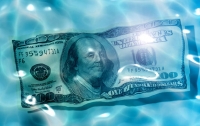 Bloomberg: тирании доллара приходит конец