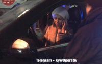 В Киеве задержали нетрезвую девушку за рулем