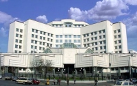Украинцев пустят в Конституционный суд