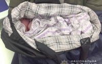 Полицейский нашел в сумке младенца