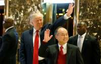 Трамп и SoftBank объявили о новых инвестициях в размере 100 млрд долл. в течение 4-х лет