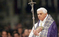 Папа Римский уволил старого педофила