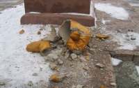 Милиция закрыла дело «свободовцев», разрушивших памятник Ленину в Ахтырке