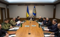 Обострение в Азовском море: Порошенко созвал военный кабинет