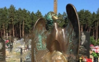 Полиция схватила вандала, укравшего бронзового кладбищенского ангела