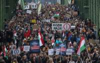 В Будапеште прошли массовые протесты против правительства Орбана