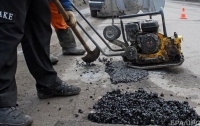 В Киеве обнаружили завышение стоимости ремонта автодорог на миллионы гривен