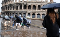 Буря над Римом вызвала хаос. Есть жертвы