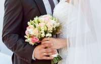 Украинцы стали чаще жениться