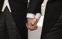 Мэру грозит срок за отказ регистрировать гей-брак