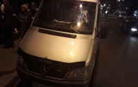 В полиции опровергли обстрел микроавтобуса в Киеве