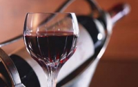 Люди не различают на вкус дорогие и дешевые вина