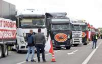 Українські перевізники заблокували три пункти пропуску на кордоні з Польщею