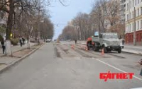 Коммунальщики должны ремонтировать не только сети, но и дороги