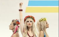 Активистка FEMEN устроила акцию в Киеве из-за 