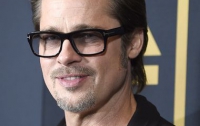 Питт очень тяжело воспринял решение Джоли удалить яичники