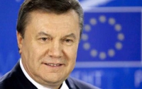 В Брюсселе на Януковича едва не упалл баннер ЕС