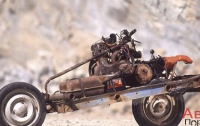 Француз выбрался из песков Сахары, собрав мотоцикл из сломанного Citroen (ФОТО)
