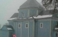 Сельский поп оккупировал недвижимость, принадлежащую громаде (фото)