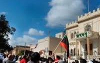 Здание правительства Ливии штурмовало 200 человек с гранатометами