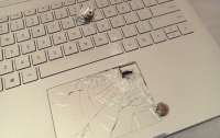 Surface Book остановил шальную пулю пред своим владельцем